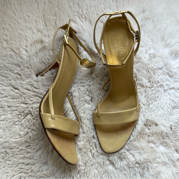 Gucci Strappy Sandals with Gold Logo Plaque Size 37.5C - Picture 1 of 15